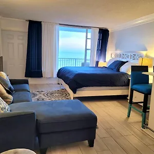 Apartment Direct Oceanfront With Balcony, Daytona Beach