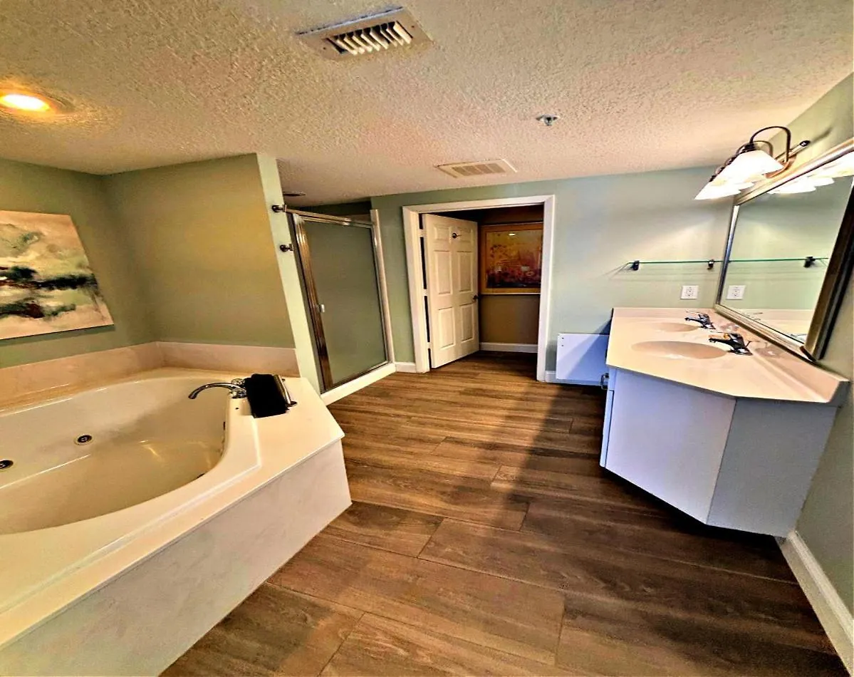 Vacation In Comfort And Luxury - 2Br Oceanview - Wyndham Ocean Walk Resort 2332 Daytona Beach Apartment